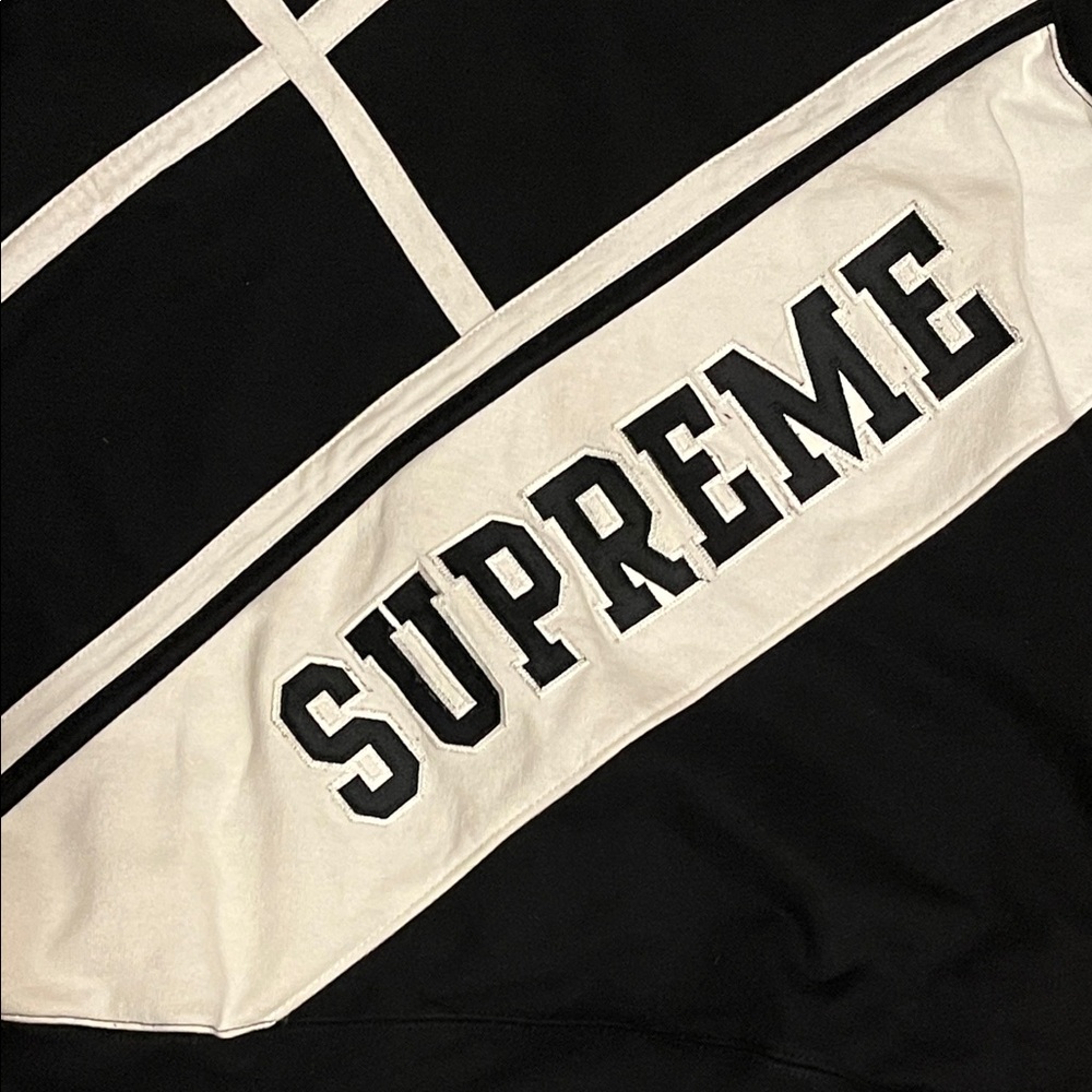 Supreme Sweatshirt - Picture 2 of 9